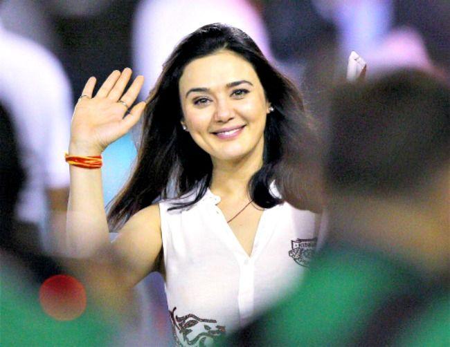 Actress Preity Zinta Hot Latest New HD Images