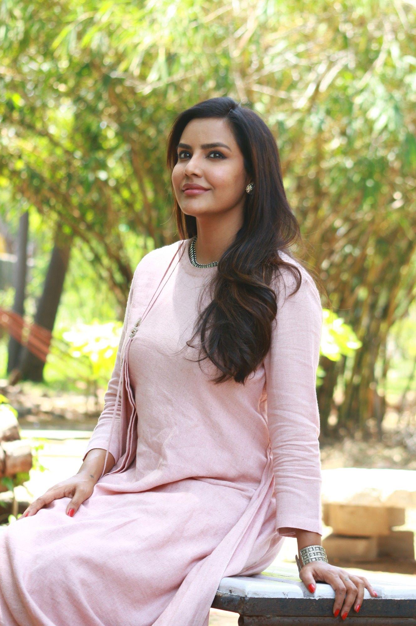 Actress Priya Anand Latest Photo Stills