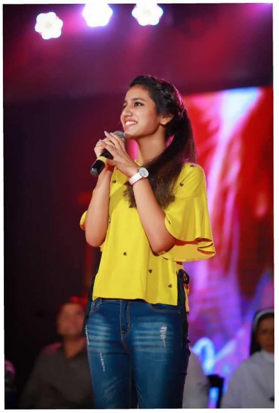 Actress Priya Prakash Varrier latest Pictures