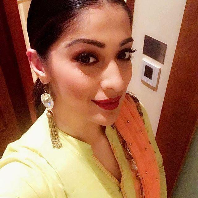 Actress Raai Laxmi Never Seen Hot Photos Collections!