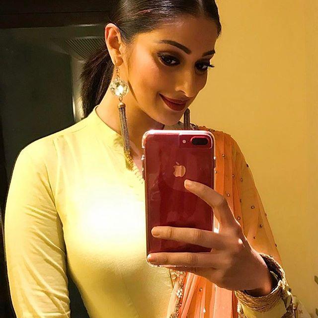 Actress Raai Laxmi Never Seen Hot Photos Collections!