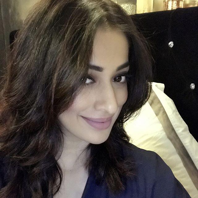 Actress Raai Laxmi Never Seen Hot Photos Collections!
