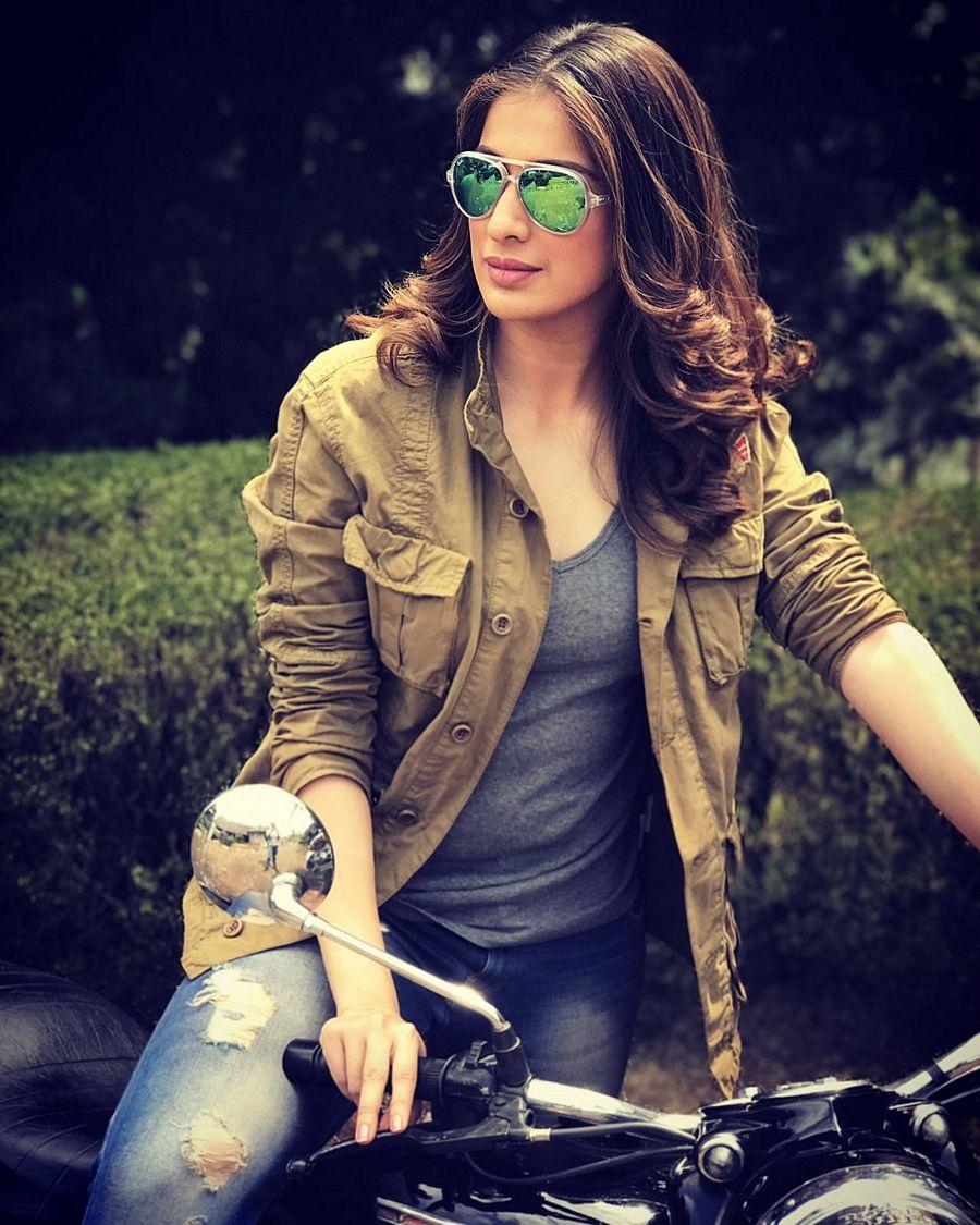 Actress Raai Laxmi Rare & Unseen Photos