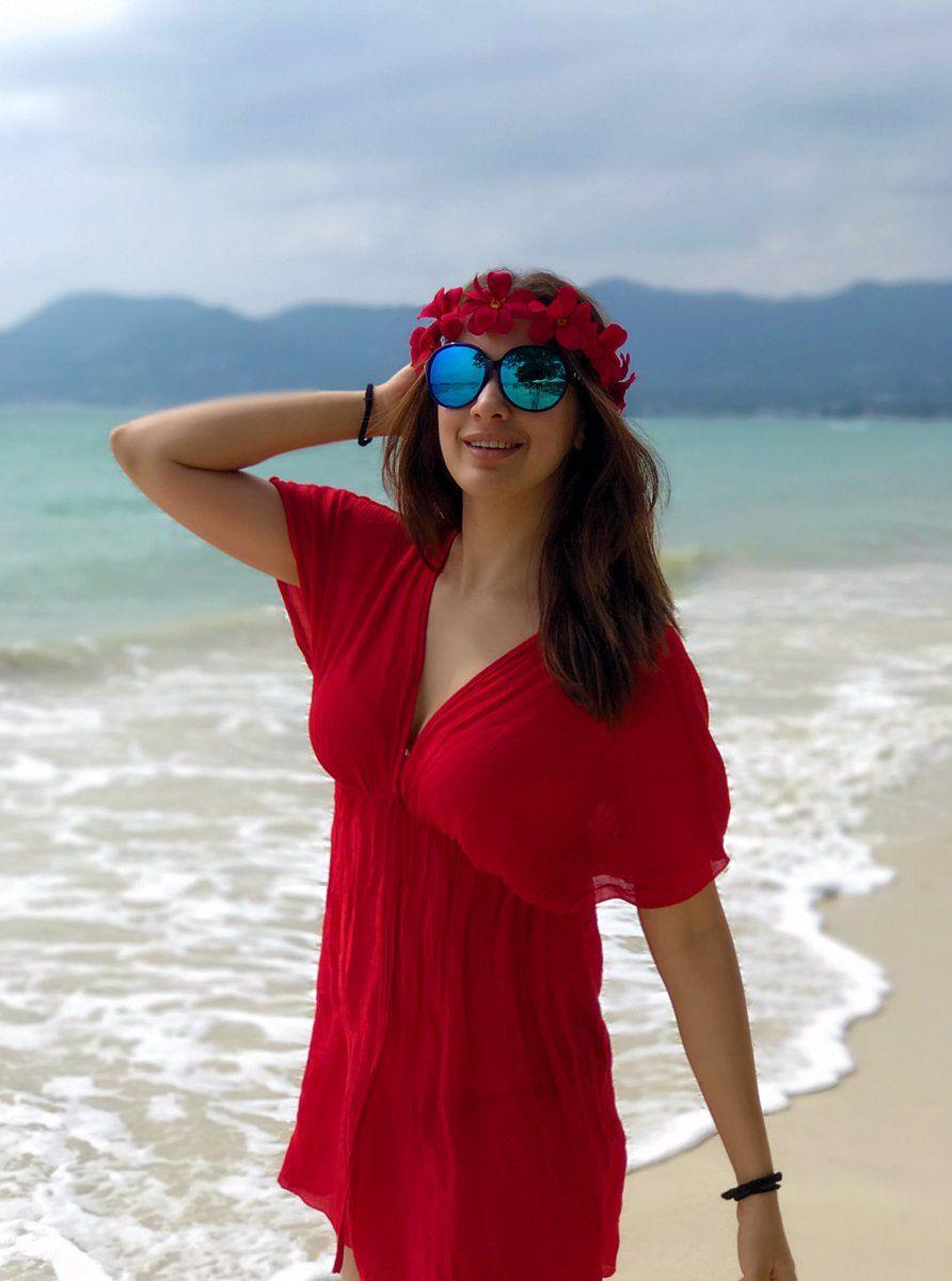 Actress Raai Laxmi Rare & Unseen Photos