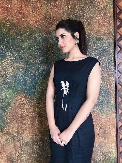 Actress Raashi Khanna Latest Photoshoot Pics