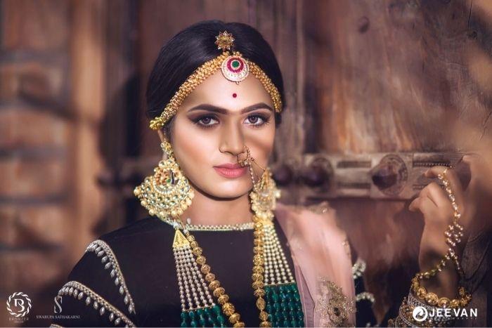 Actress Ramya Pandian Latest Photos