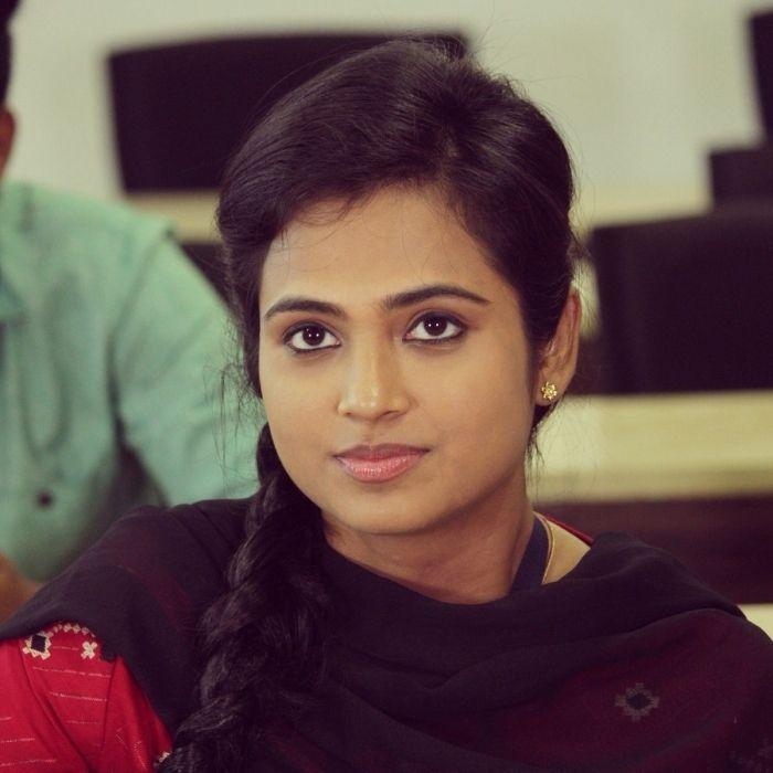 Actress Ramya Pandian Latest Photos