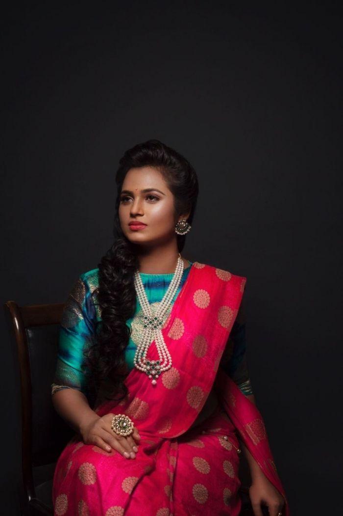 Actress Ramya Pandian Latest Photos