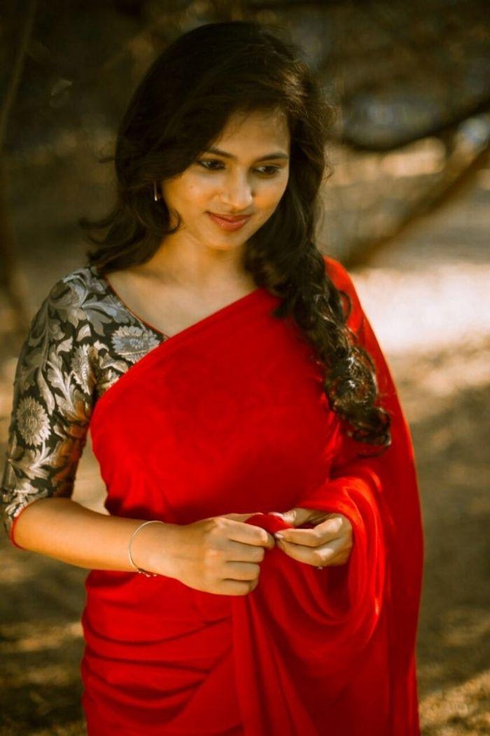 Actress Ramya Pandian Latest Photos