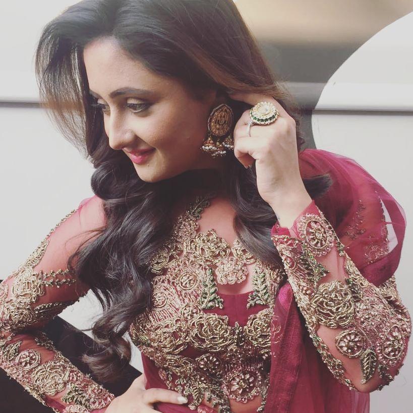 Actress Rashami Desai Rare & Unseen Photo Stills