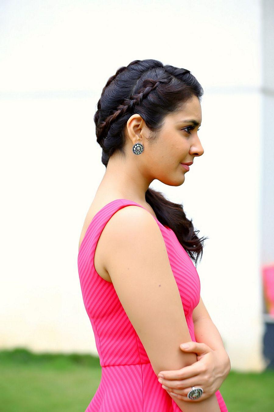 Actress Rashi Khanna Latest Unseen Photo Stills