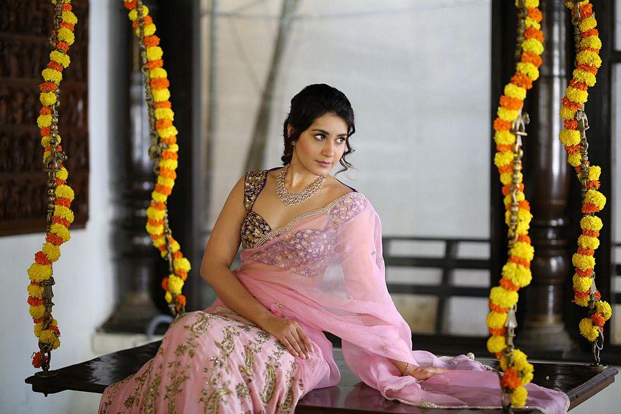 Actress Rashi Khanna Latest Unseen Photo Stills