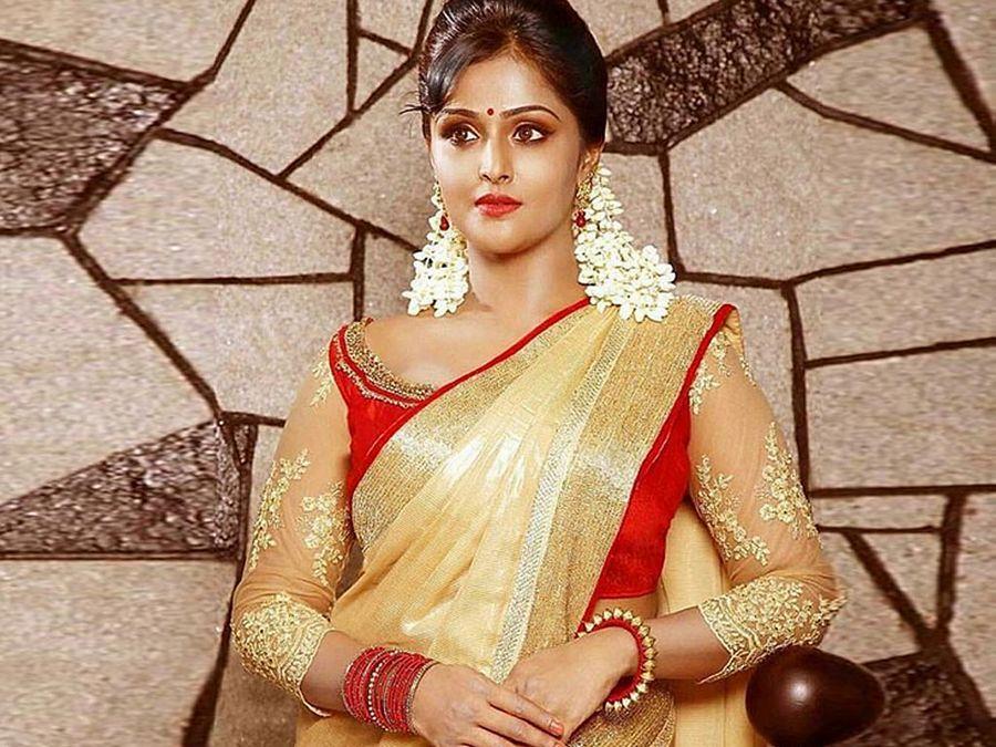 Actress Remya Nambeesan Latest Photo Stills