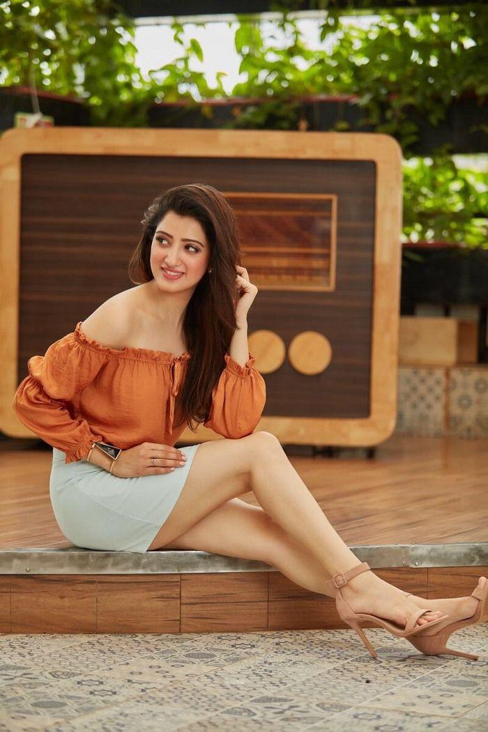 Actress Richa Panai Latest 2017 Photo Stills
