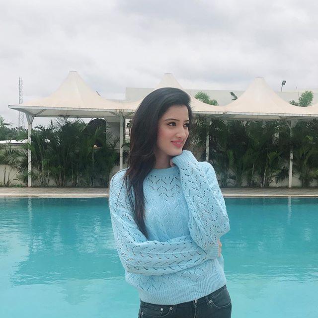 Actress Richa Panai Latest Unseen Hot Photo Stills