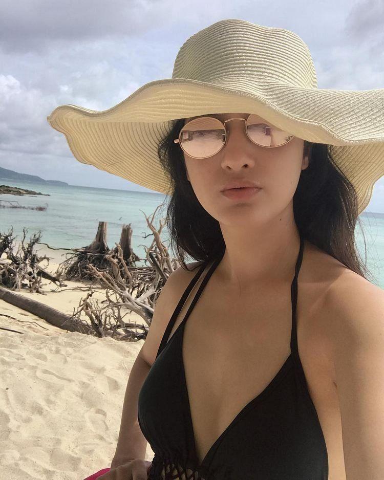 Actress Richa Panai Unseen Hot & Spicy Photo Stills