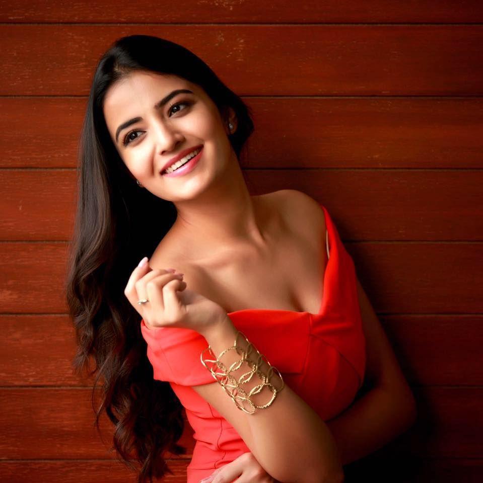 Actress Rukshar Mir Latest HD Unseen Photo Stills