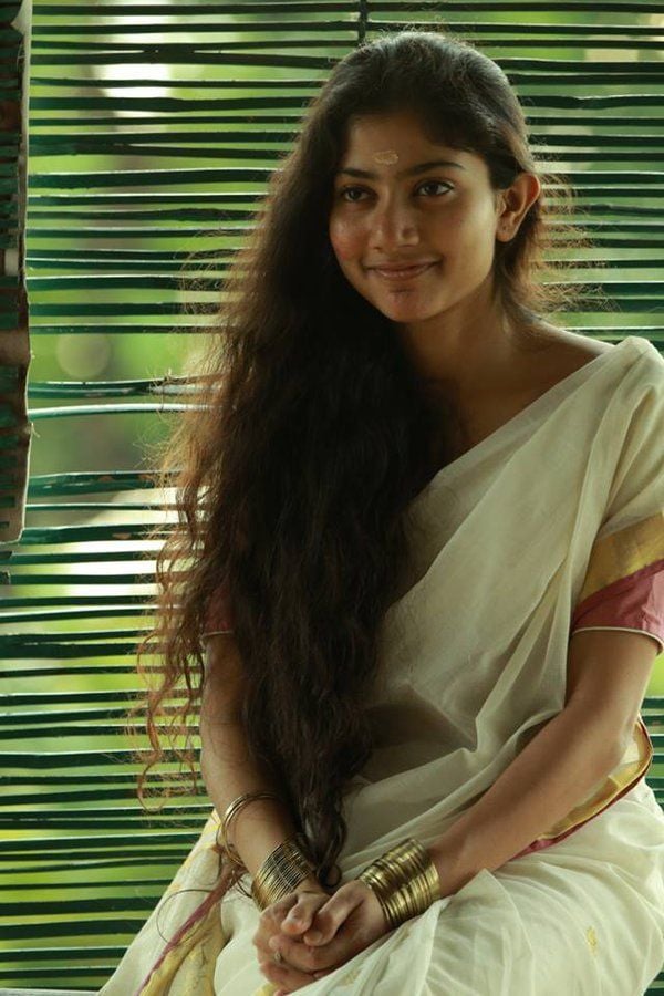 Actress Sai Pallavi Cute Pics