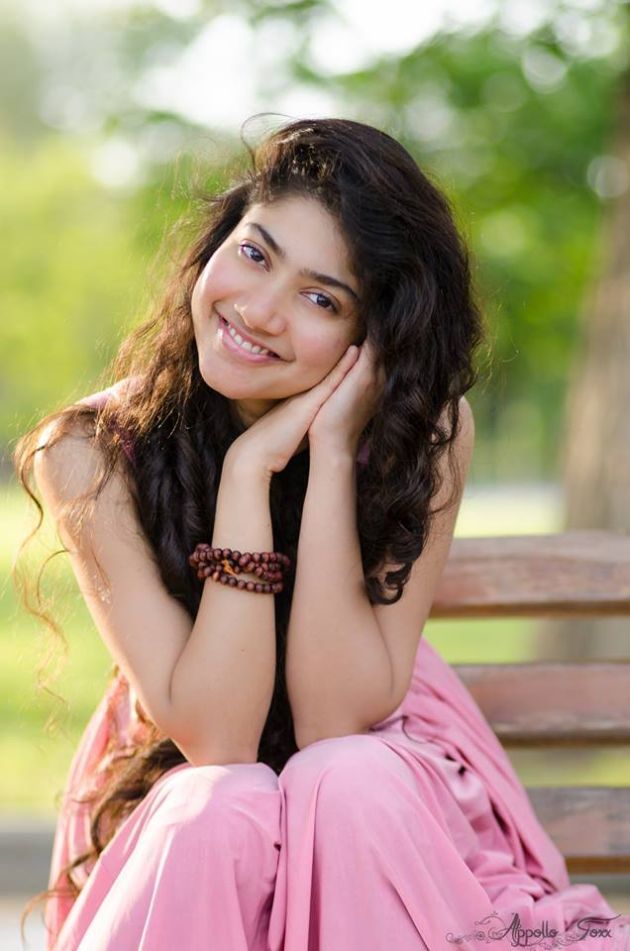 Actress Sai Pallavi Cute Pics