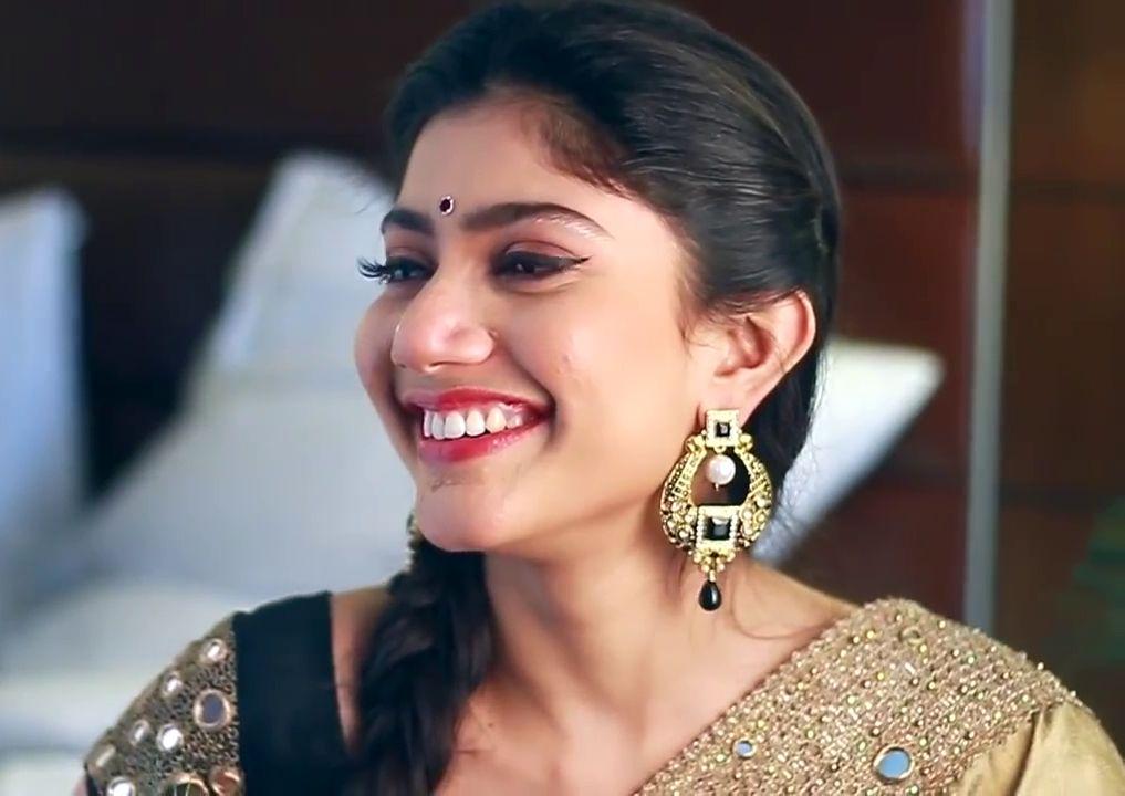 Actress Sai Pallavi Unseen Cute HD Viral Photoshoot