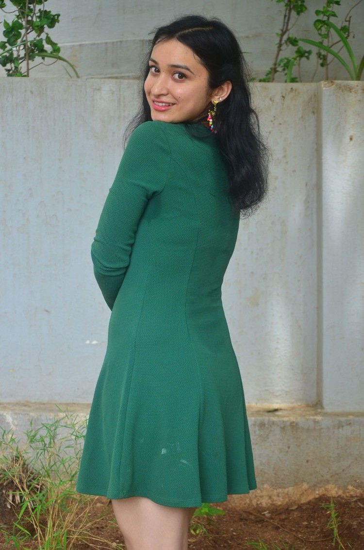 Actress Sakshi Kakkar New Stills