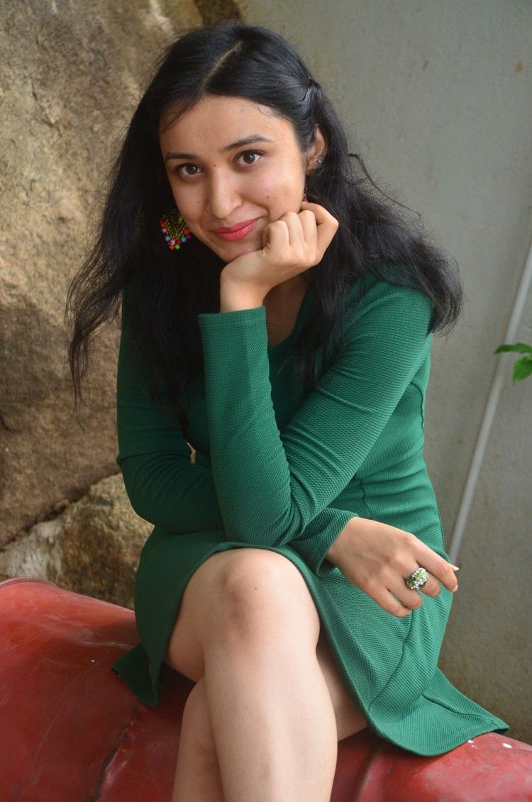 Actress Sakshi Kakkar New Stills