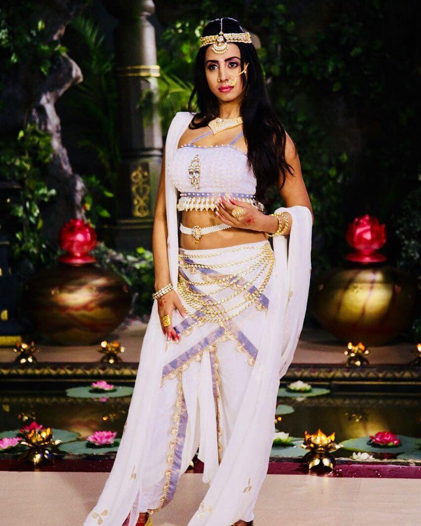 Actress Sanjjanaa shines in her latest Unseen Photoshoot Stills