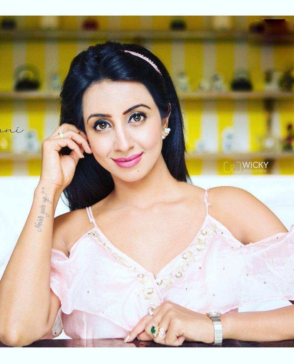 Actress Sanjjanaa shines in her latest Unseen Photoshoot Stills