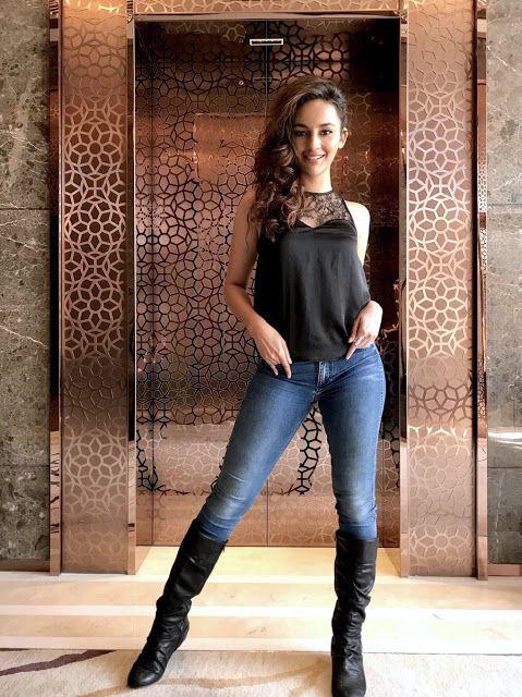 Actress Seerat Kapoor Latest Photo Stills 2018