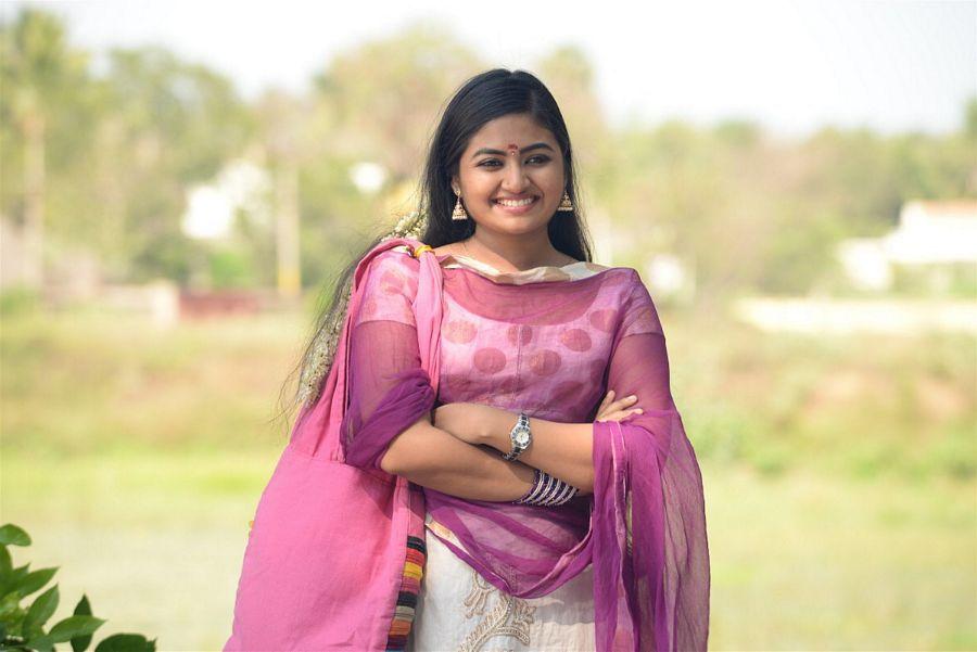 Actress Shaalin Zoya Latest Stills