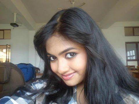 Actress Shaalin Zoya Latest Stills