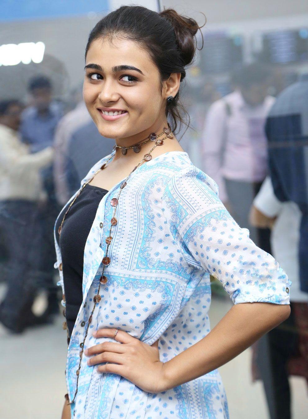 Actress Shalini Pandey Latest 2017 Photo Stills