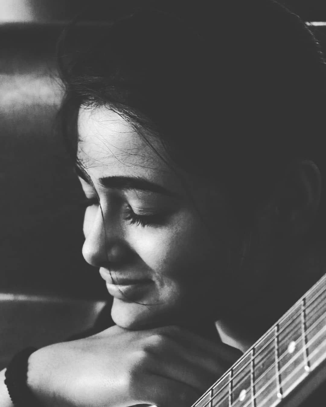 Actress Shalini Pandey Mind Blowing Photos