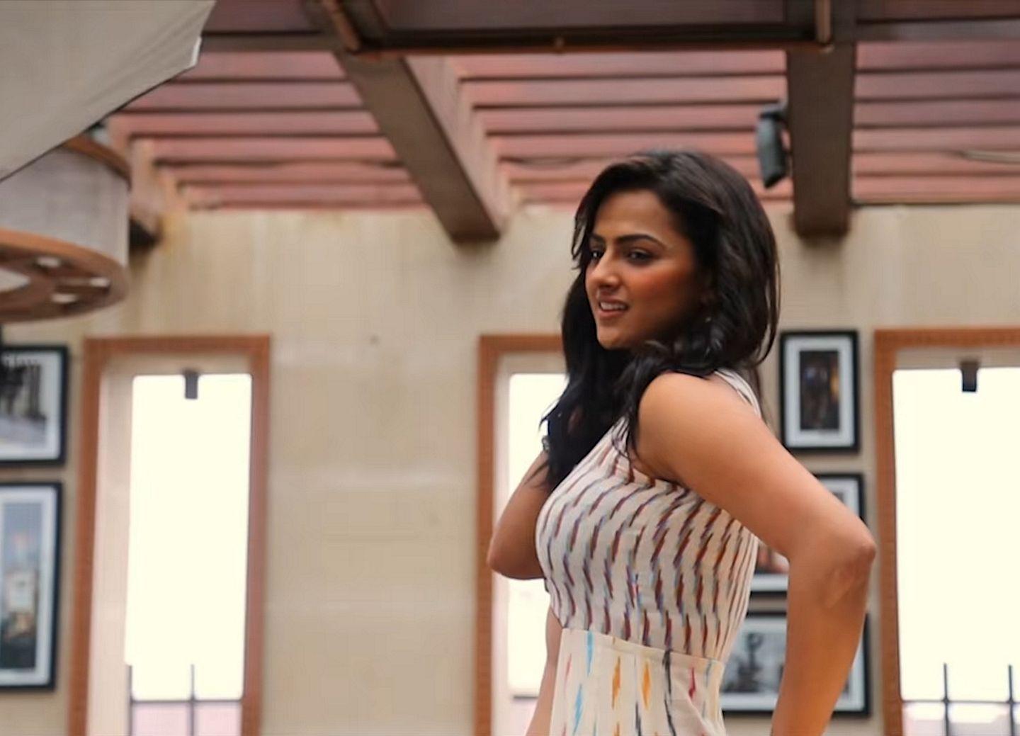 Actress Shraddha Srinath Covers JFW Magazine: Sizzling Photos