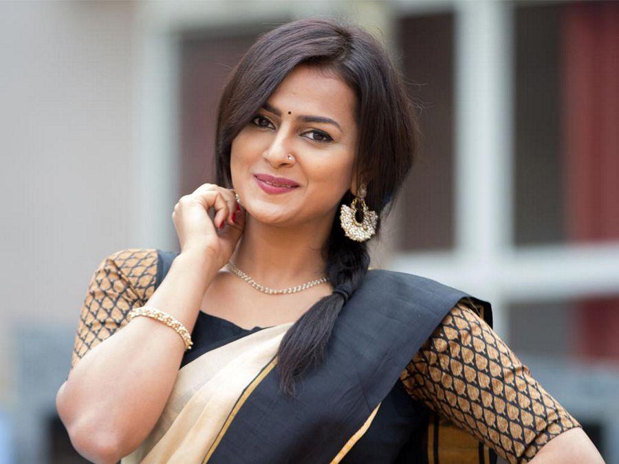 Actress Shraddha Srinath Latest Stills