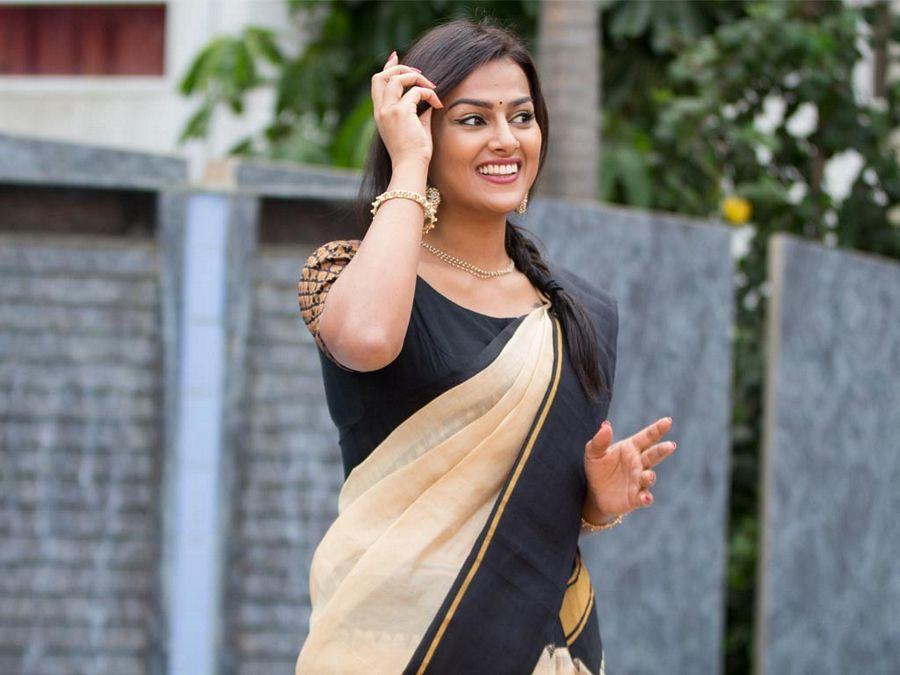 Actress Shraddha Srinath Latest Stills