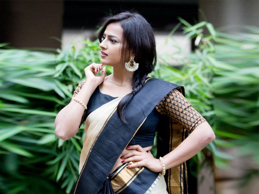 Actress Shraddha Srinath Latest Stills