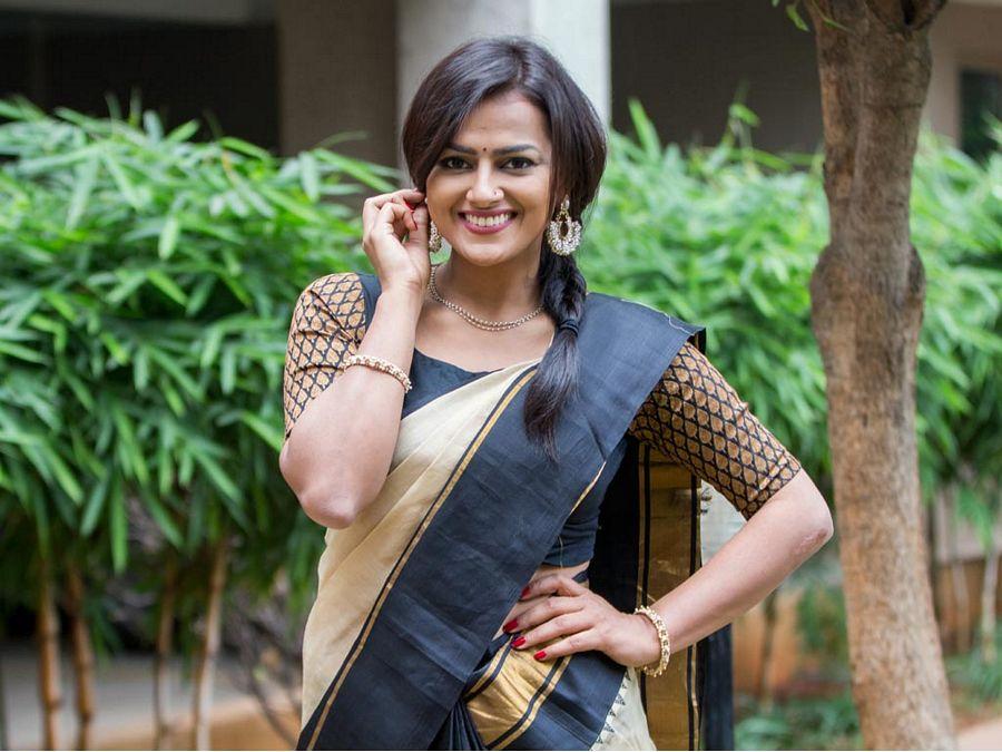 Actress Shraddha Srinath Latest Stills