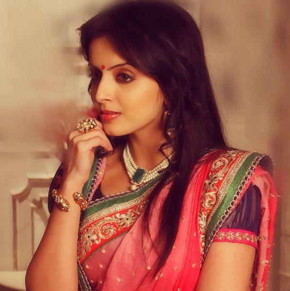 Actress Shrenu Parikh Latest Stills