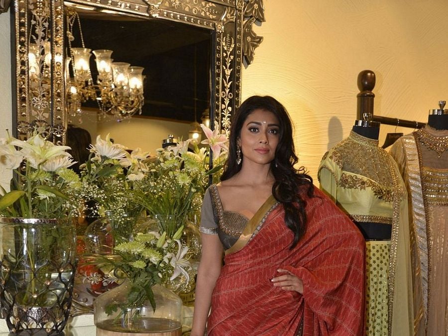 Actress Shriya Saran Photos