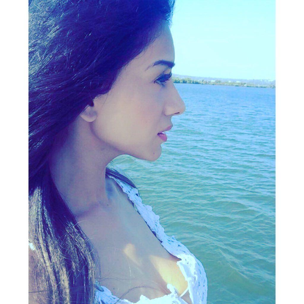 Actress Smriti Khanna Latest Cute Images