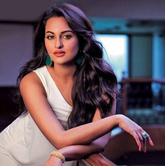 Actress Sonakshi Sinha Latest Pics