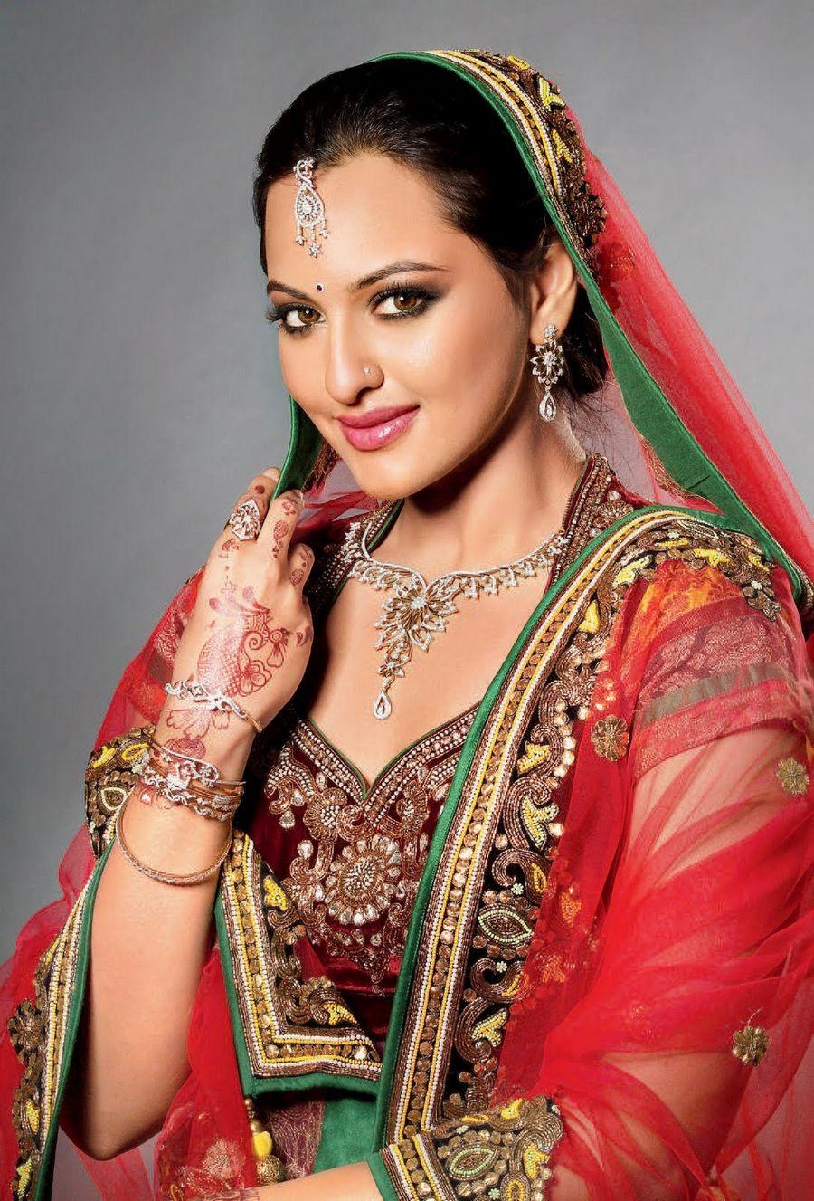 Actress Sonakshi Sinha Latest Pics