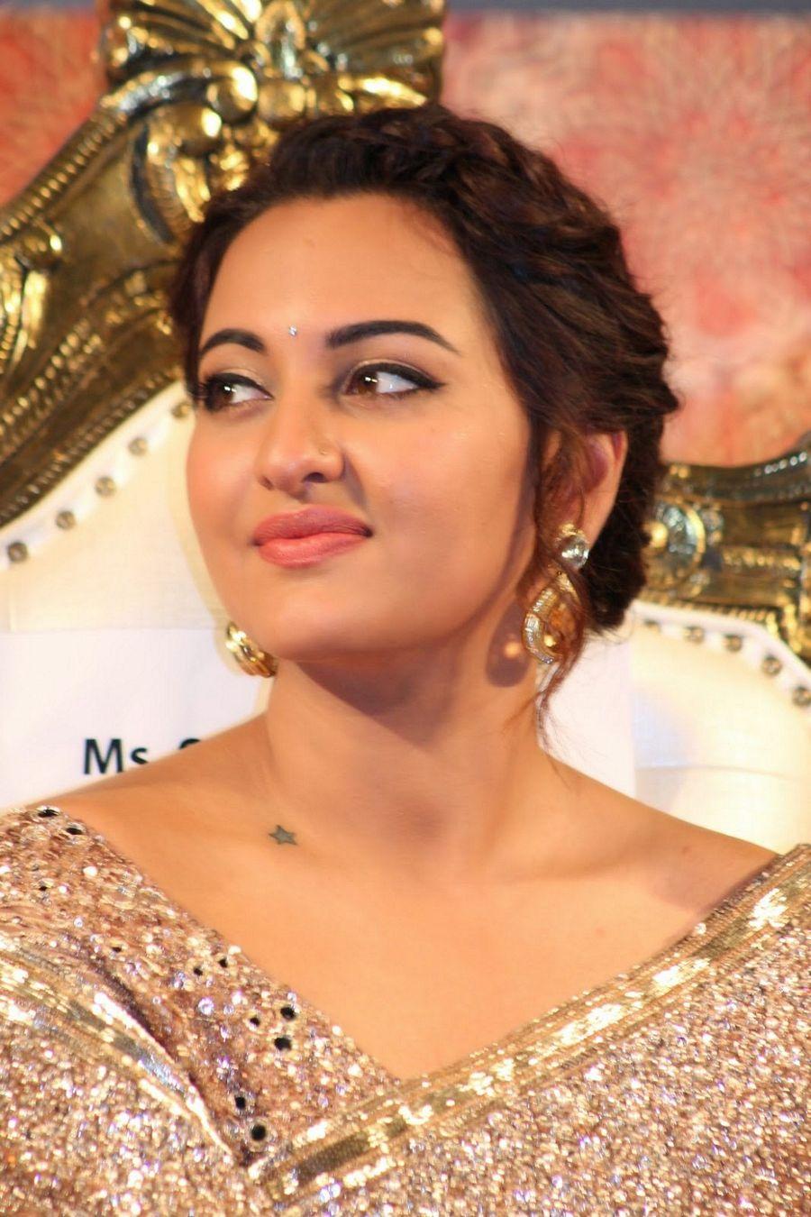 Actress Sonakshi Sinha Latest Pics