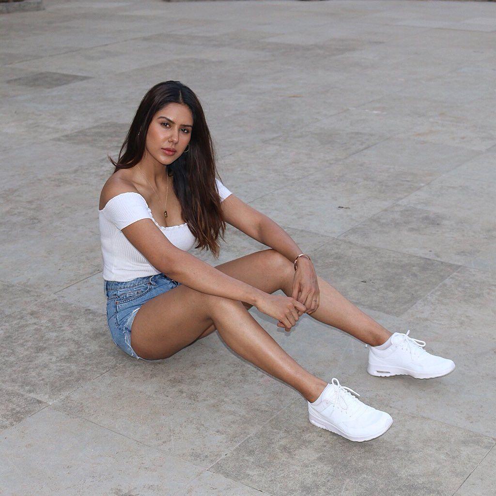 Actress Sonam Bajwa Latest Clicks