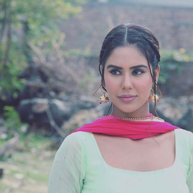 Actress Sonam Bajwa Never Seen Photoshoot Collections!