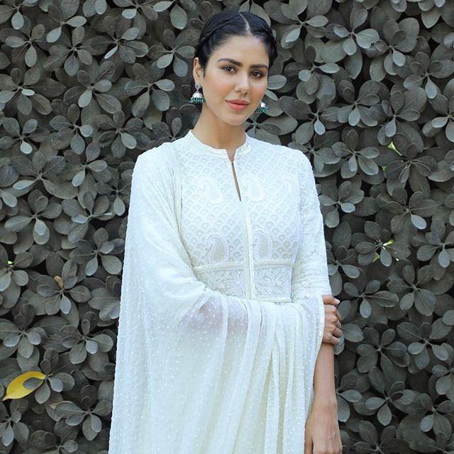 Actress Sonam Bajwa Never Seen Photoshoot Collections!