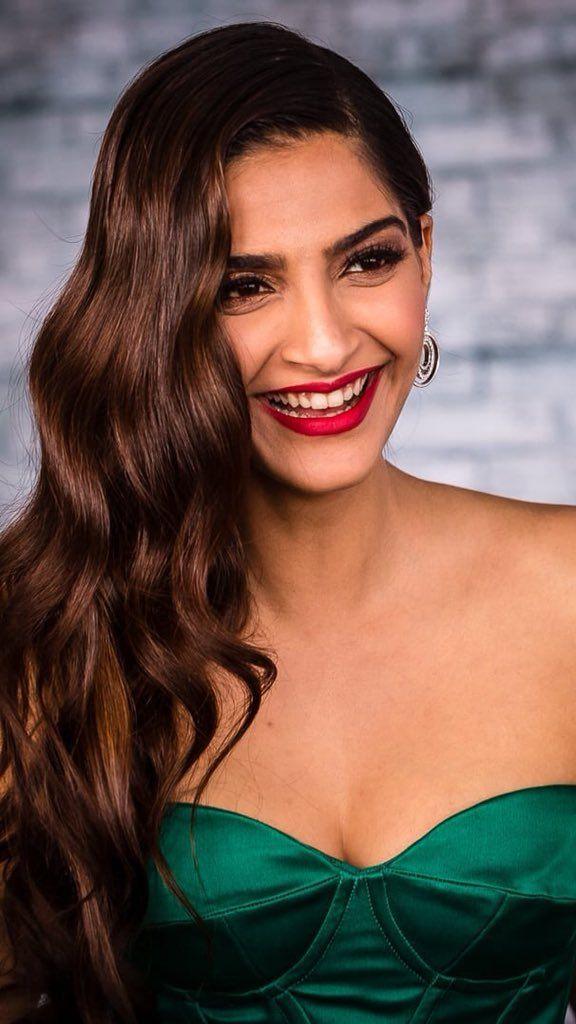 Actress Sonam Kapoor Latest 2018 Photo Stills