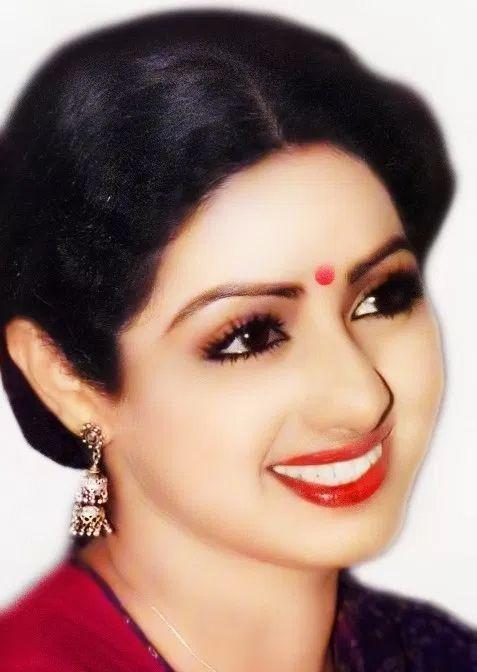 Actress Sridevi Kapoor Close UP Never Seen HD Wallpapers