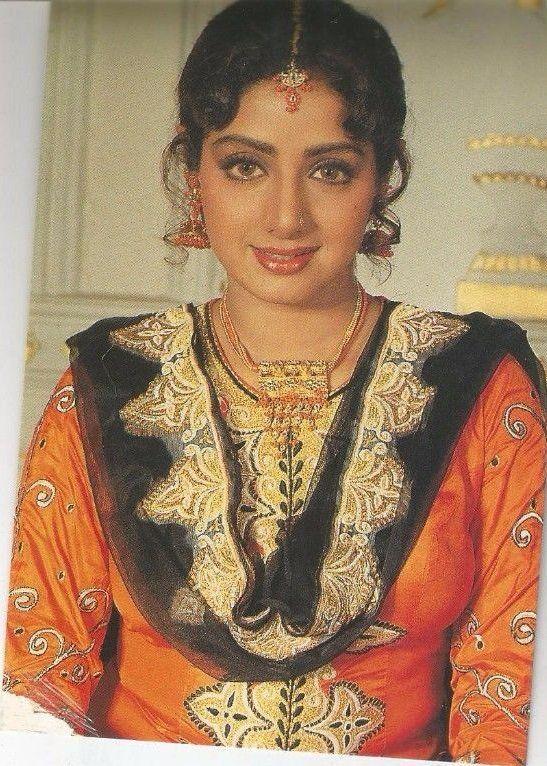 Actress Sridevi Kapoor Close UP Never Seen HD Wallpapers